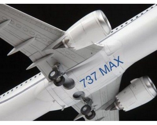Сборная модель ZVEZDA Пассажирский авиалайнер Боинг 737-8 MAX, 1/144 ZV-7026 в Москве