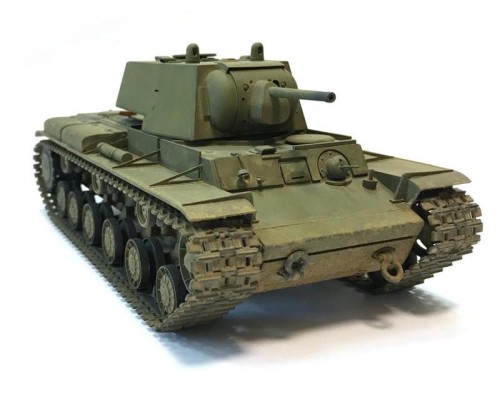 Сборная модель ZVEZDA Советский тяжелый танк образца 1940 г. с пушкой Л-11 КВ-1, 1/35 ZV-3624 в Москве Сборная модель ZVEZDA Советский тяжелый танк образца 1940 г. с пушкой Л-11 КВ-1, 1/35 ZV-3624 в Москве