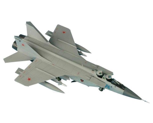 Сборная модель ZVEZDA Советский истребитель-перехватчик МиГ-31, подарочный набор, 1/72 ZV-7229П в Москве