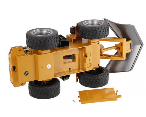 Радиоуправляемый снегоуборщик HUI NA TOYS 2.4G 6CH 1/18 RTR HN1586 в Калининграде Радиоуправляемый снегоуборщик HUI NA TOYS 2.4G 6CH 1/18 RTR HN1586 в Калининграде