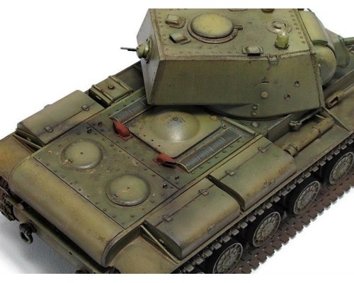 Сборная модель ZVEZDA Советский тяжелый танк КВ-1, 1/35 ZV-3539 в Москве