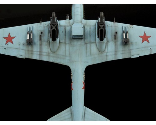 Сборная модель ZVEZDA Советский двухместный штурмовик Ил-2 (обр. 1943), 1/48 ZV-4826 в Москве