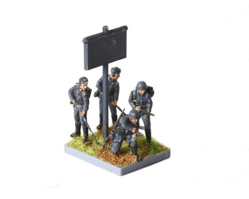 Сборные солдатики ZVEZDA Немецкие штурмпионеры, 1/72 ZV-6110 в Москве Сборные солдатики ZVEZDA Немецкие штурмпионеры, 1/72 ZV-6110 в Москве