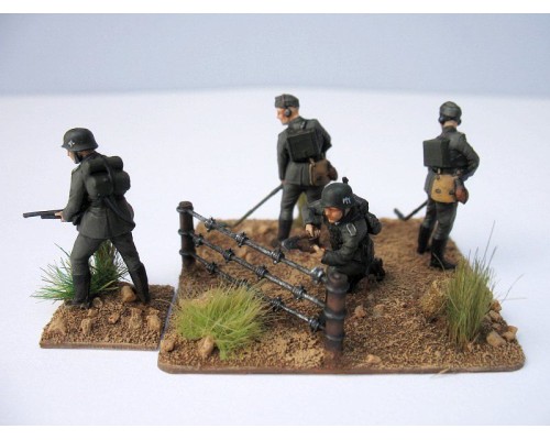Сборные солдатики ZVEZDA Немецкие штурмпионеры, 1/72 ZV-6110 в Москве Сборные солдатики ZVEZDA Немецкие штурмпионеры, 1/72 ZV-6110 в Москве