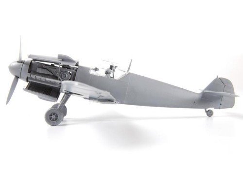Сборная модель ZVEZDA Немецкий истребитель «Мессершмитт» BF-109 F2, подарочный набор, 1/48 ZV-4802П в Москве